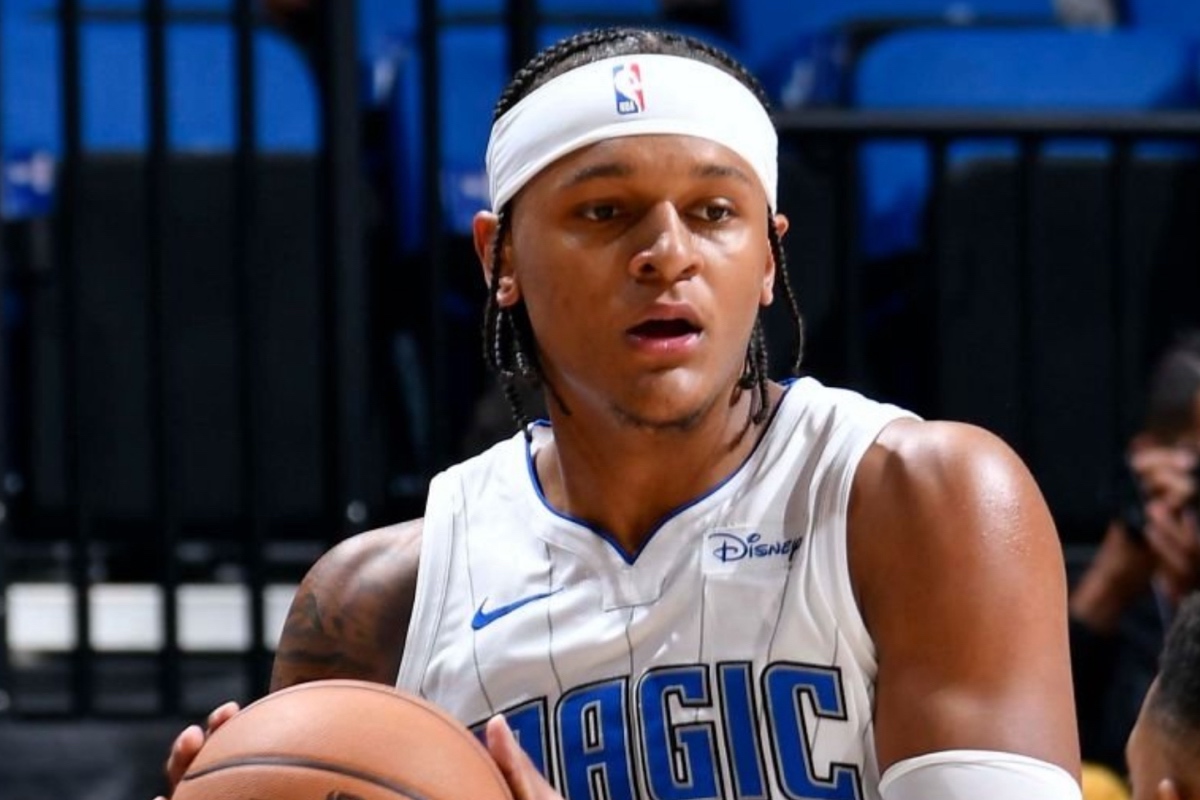 Pelicans Upset Magic in First Home Game